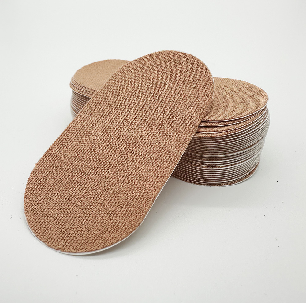 Zadní pohled na Lunesto Mouth Tape